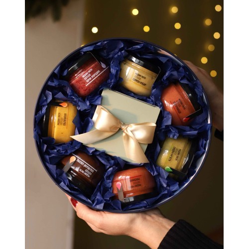 Новорічний подарунок. Синій раунд із свічкою та медовою пастою, 25 × 9 см Новорічний подарунок. Синій раунд із свічкою та медовою пастою, 25 × 9 см